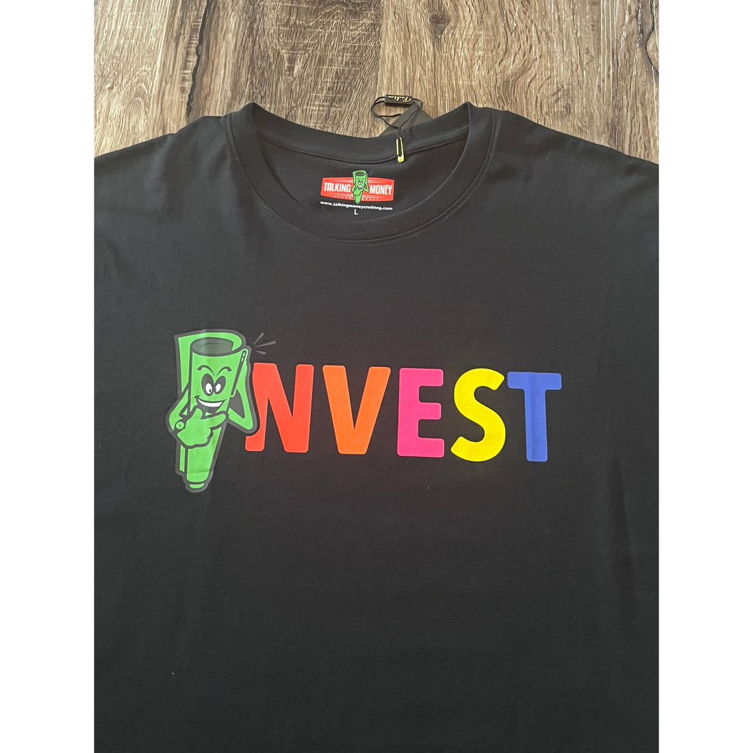 Invest multi color black